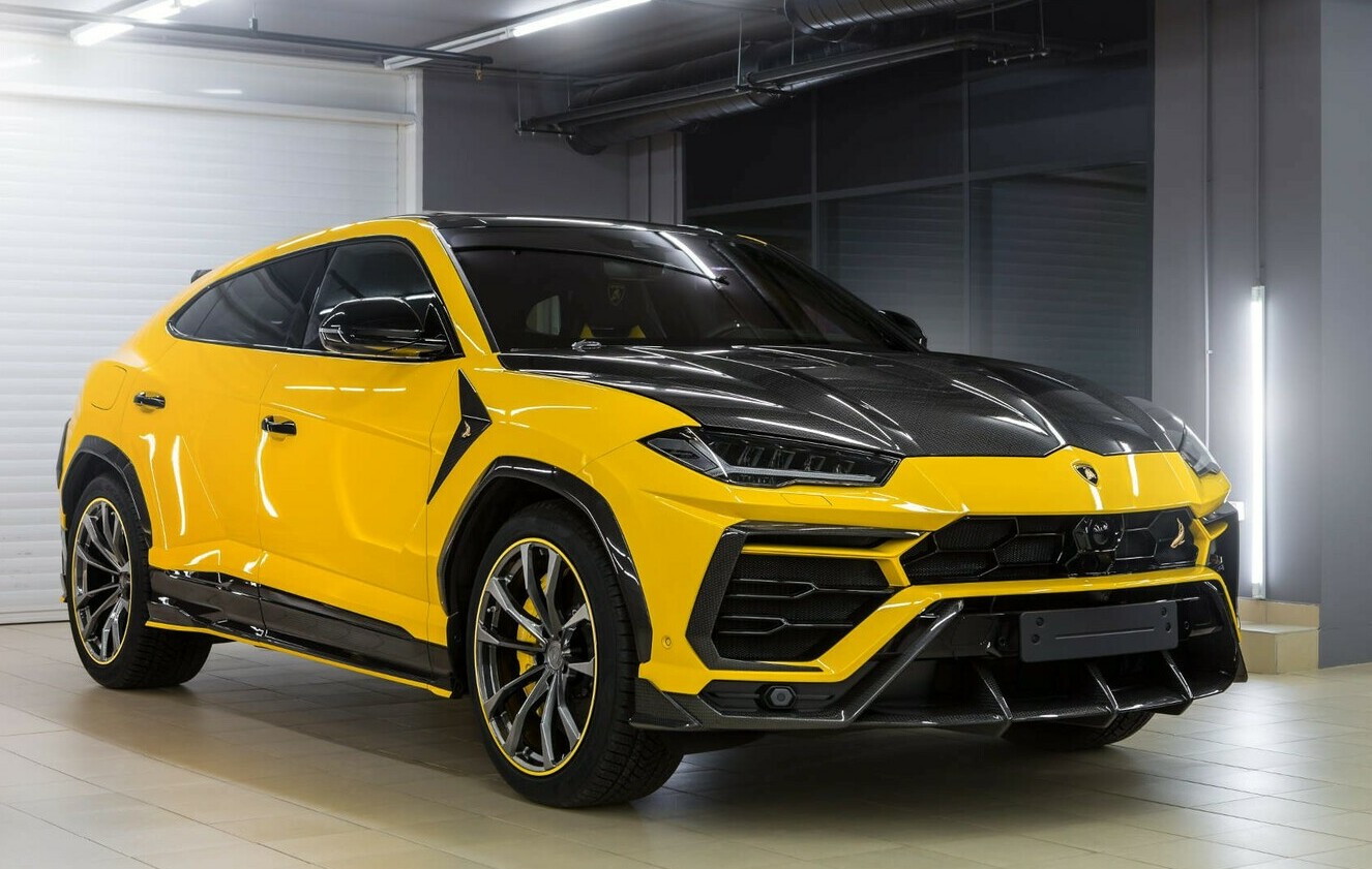 Lamborghini Urus желтый