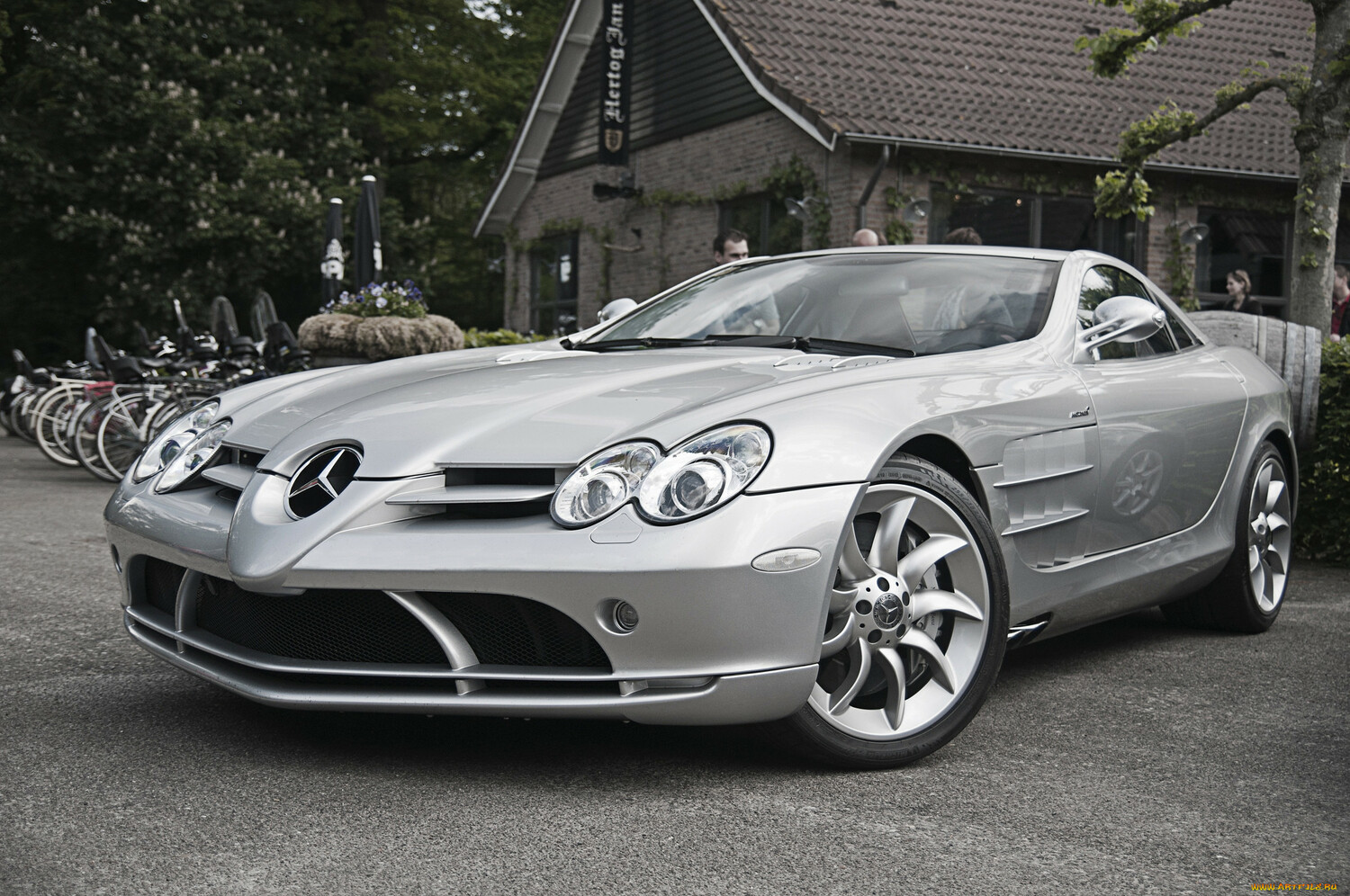 Mercedes-Benz SLR 2010